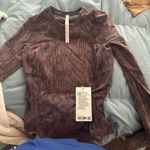 Lululemon never been worn before long sleeve purple size 8!